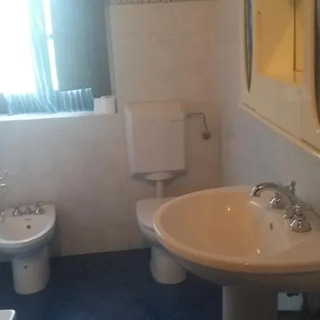 B&B Azzurre Beb 3*